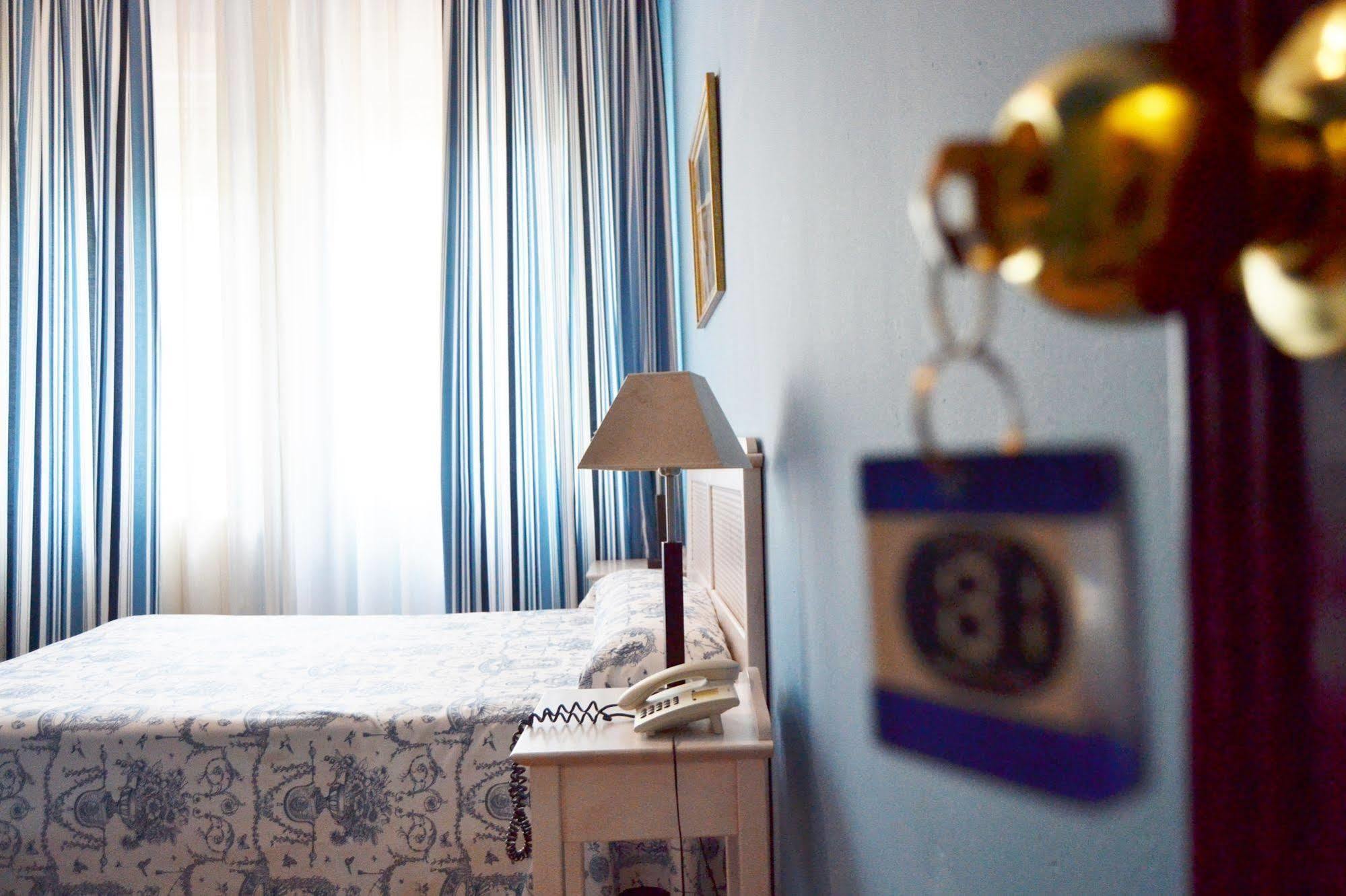Gran Hotel Balneario De Льерганес Экстерьер фото
